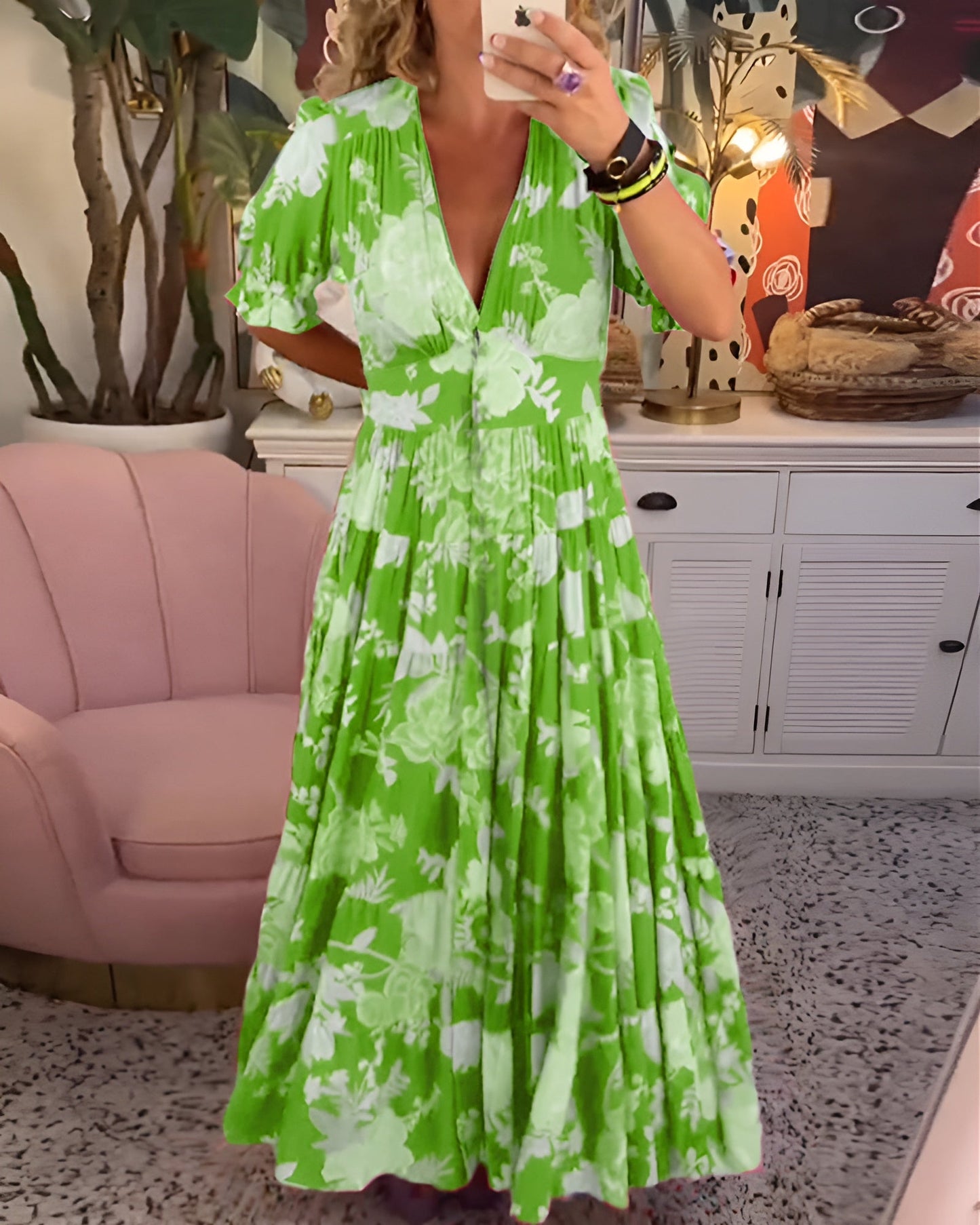 Karina | Vestido con bolsillos, escote en V y estampado floral